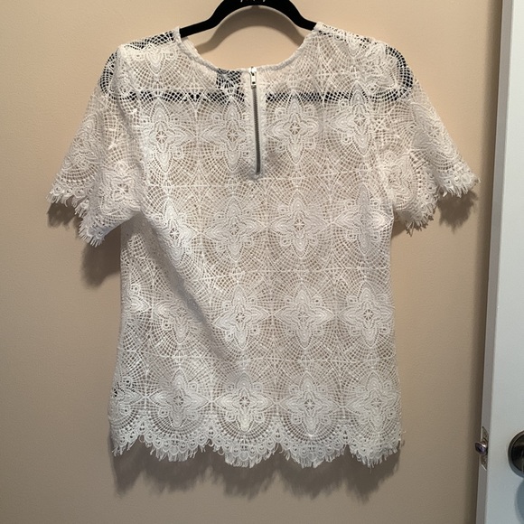 Laced top, little stretch. Off white, no flaws, zipper on back - Picture 2 of 4